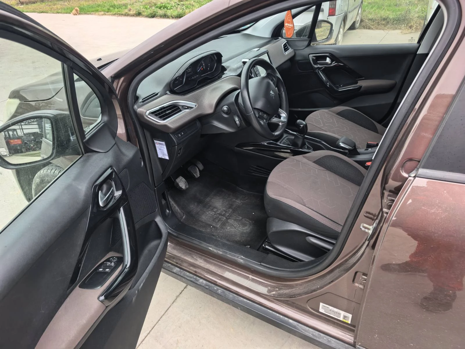 Peugeot 2008 1.2 VTi Active - изображение 7