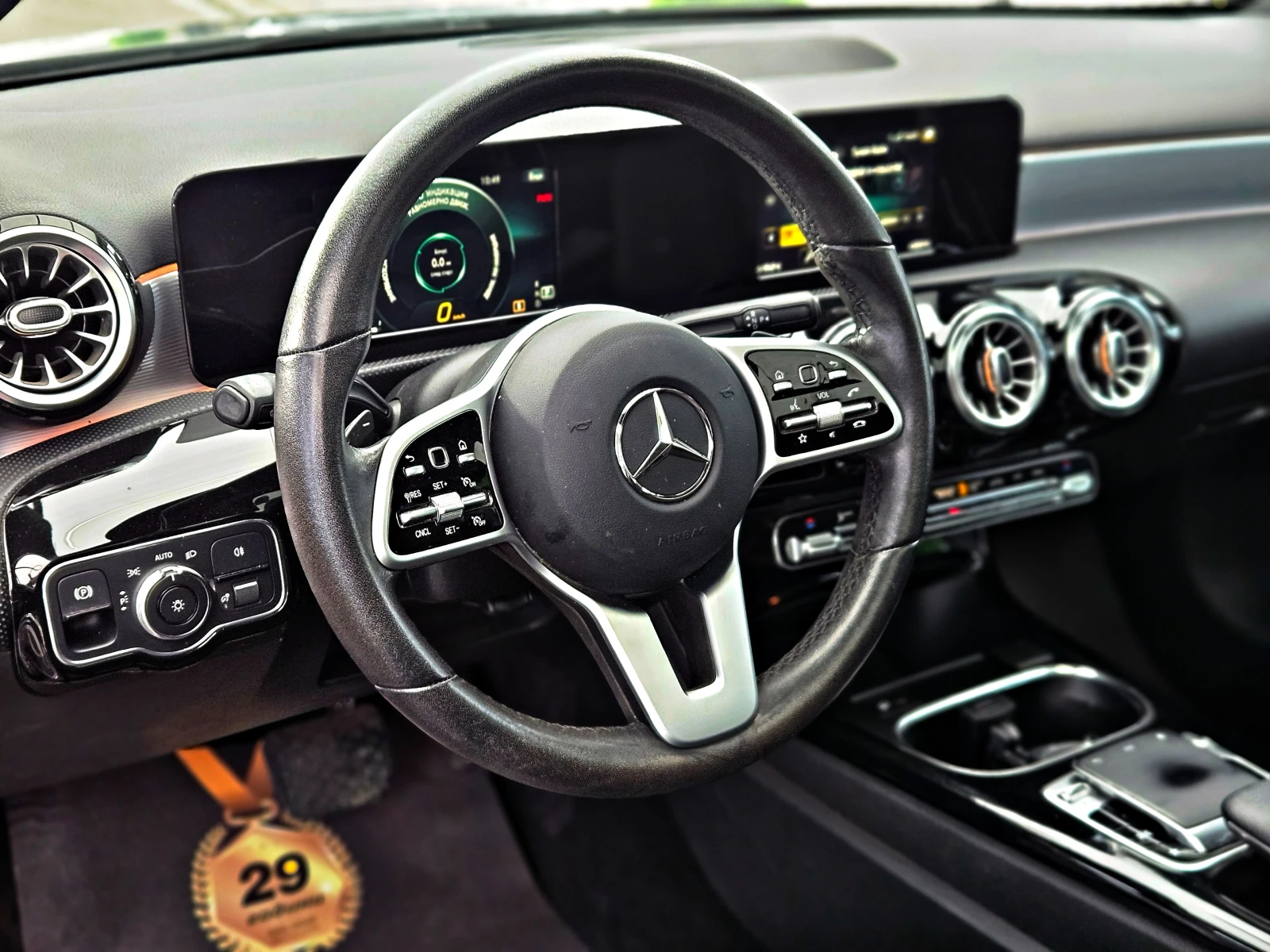 Mercedes-Benz A 220 AMG/DIGITAL/CAMERA/PANO//CAR PLAY/AMBIENT | Mobile.bg   11