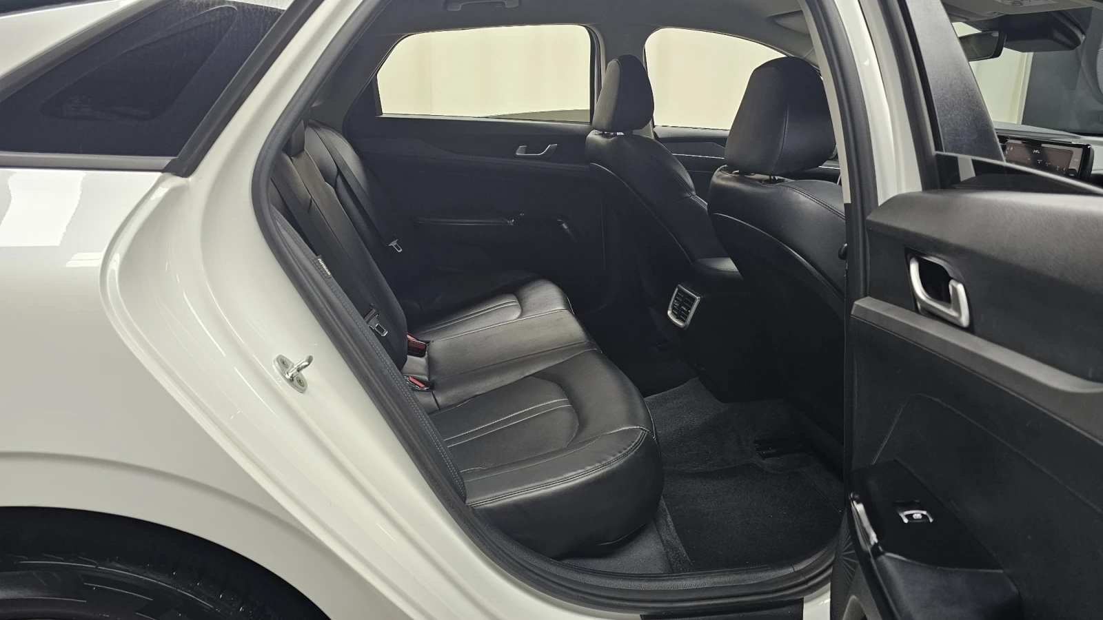 Kia K5 2.0LPI TRENDY autogeorge.com | Mobile.bg � ����������� 11