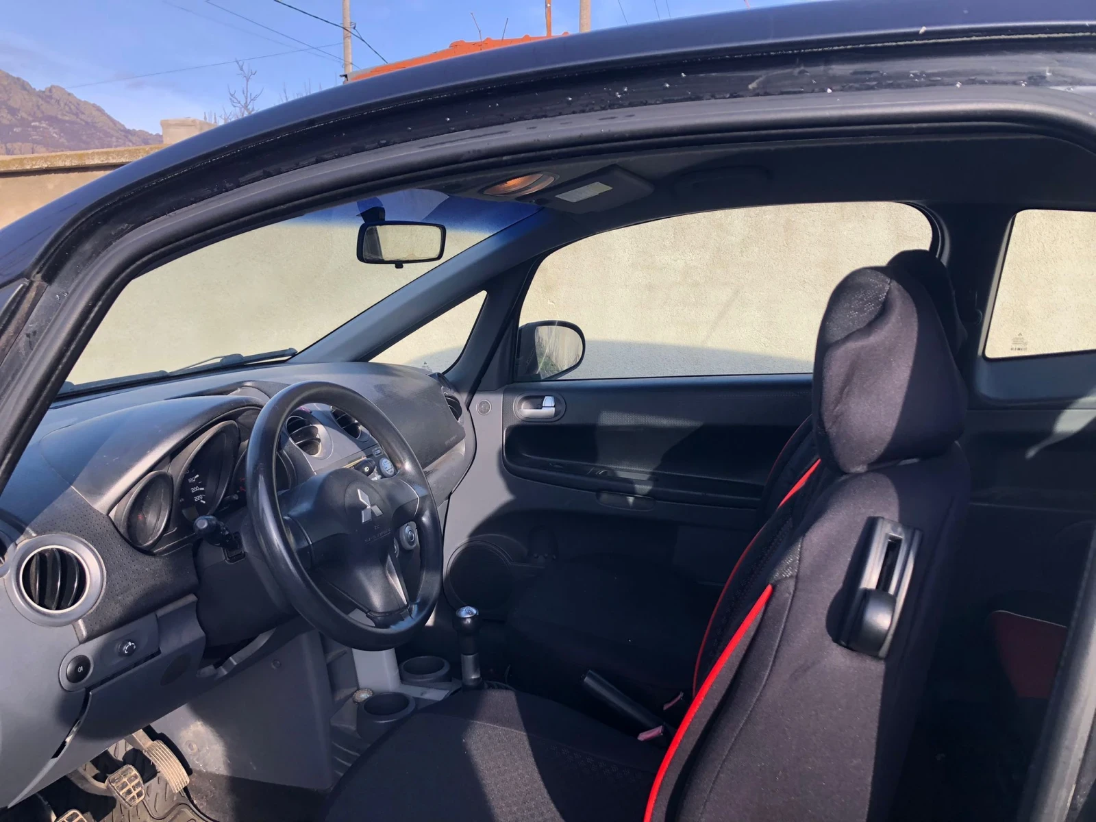 Mitsubishi Colt  - изображение 7