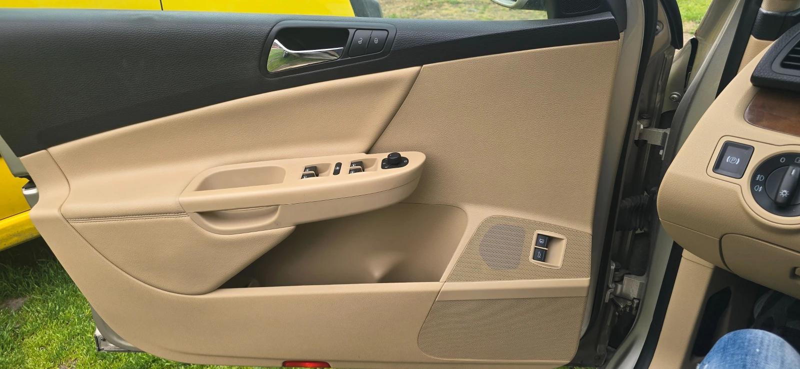 VW Passat 3.2 FSI 4 Motion , снимка 9 - Автомобили и джипове - 54583793