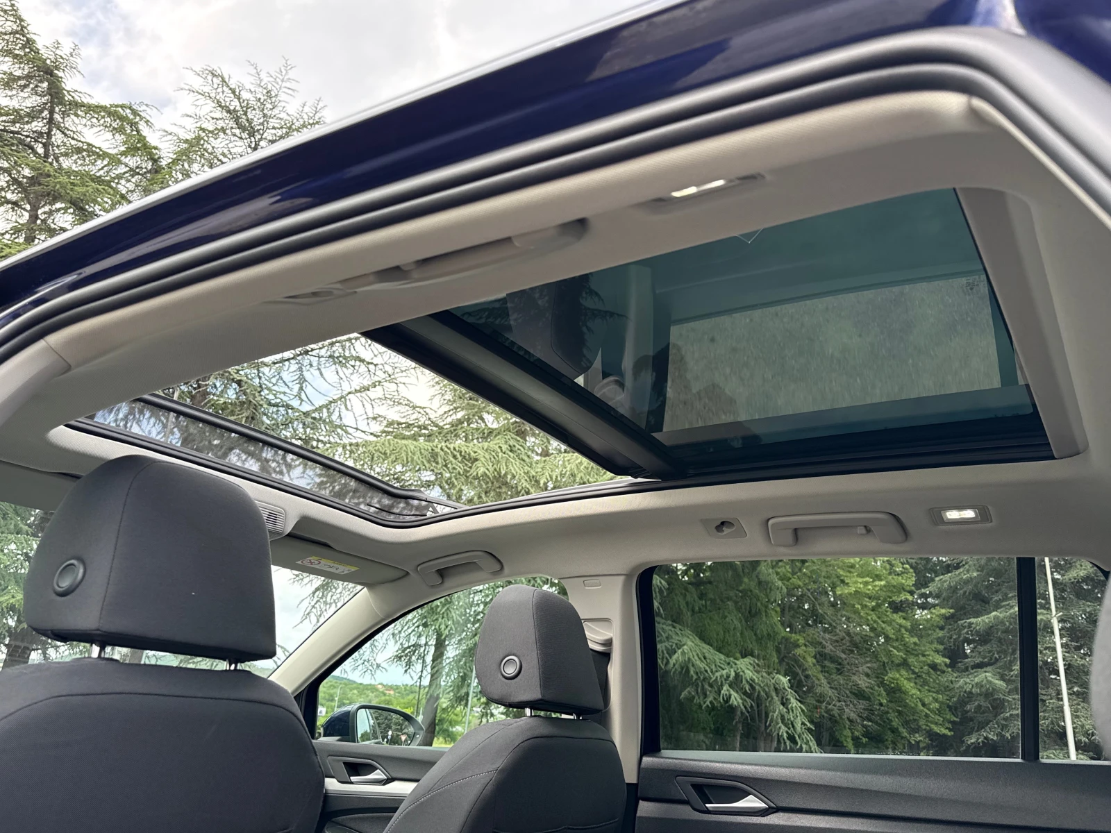 VW Golf CarPlay&Android/Lane-Assist/Distronic/Key-Less/IQ, снимка 10 - Автомобили и джипове - 54702832