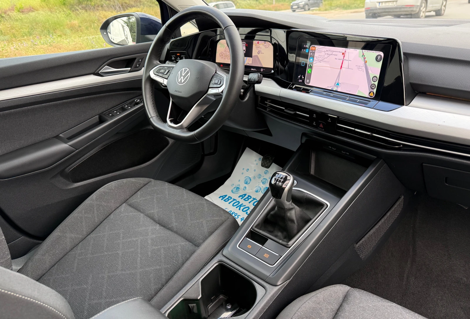 VW Golf CarPlay&Android/Lane-Assist/Distronic/Key-Less/IQ, снимка 9 - Автомобили и джипове - 54702832