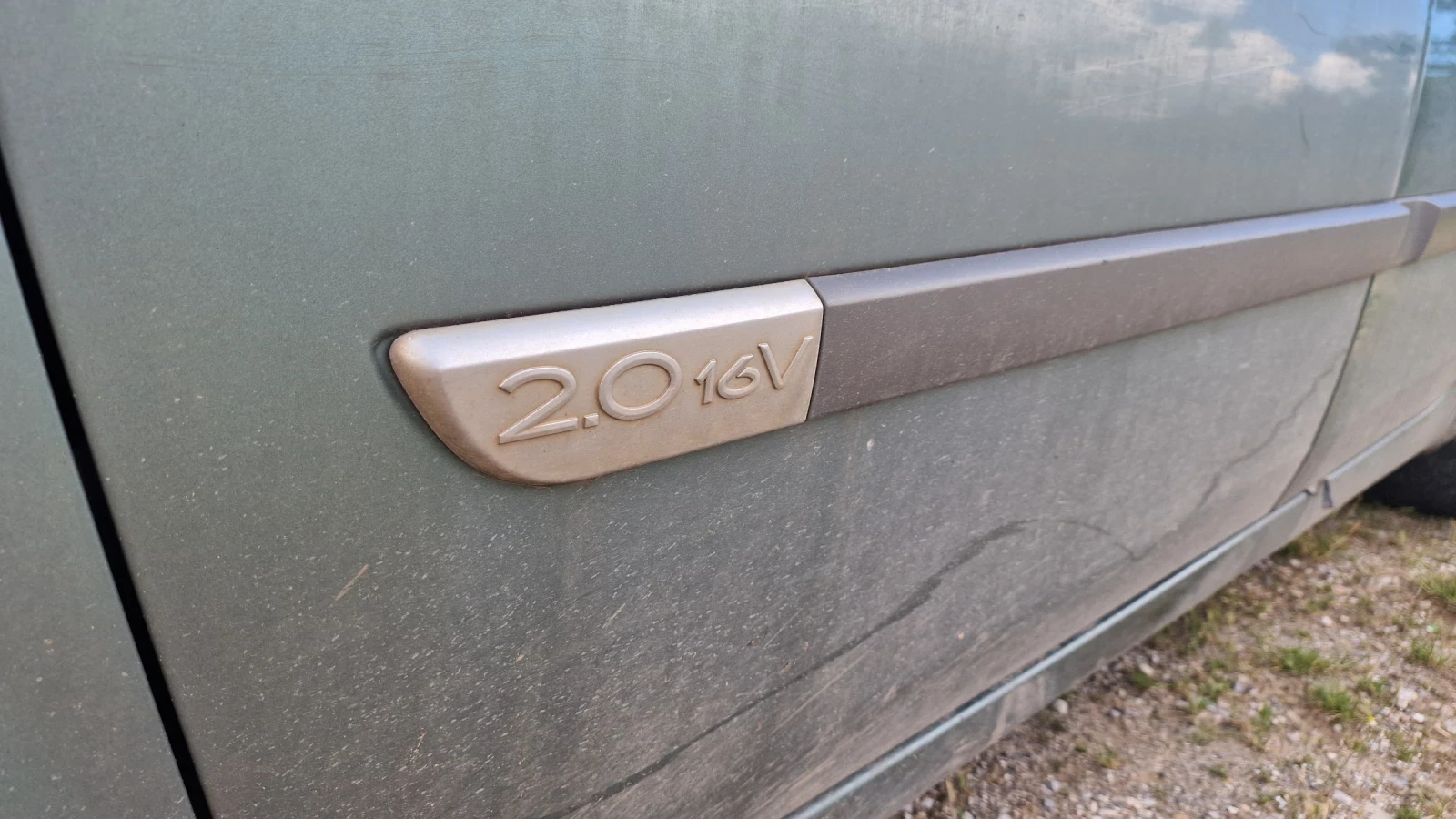 Renault Scenic 2.0, снимка 4 - Автомобили и джипове - 54891647
