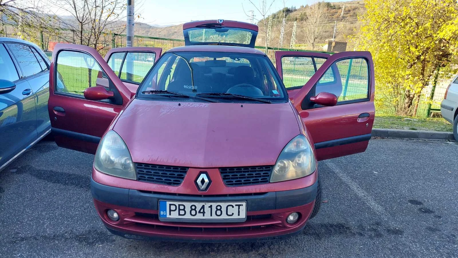 Renault Clio 1, 5 dci, снимка 6 - Автомобили и джипове - 54898393