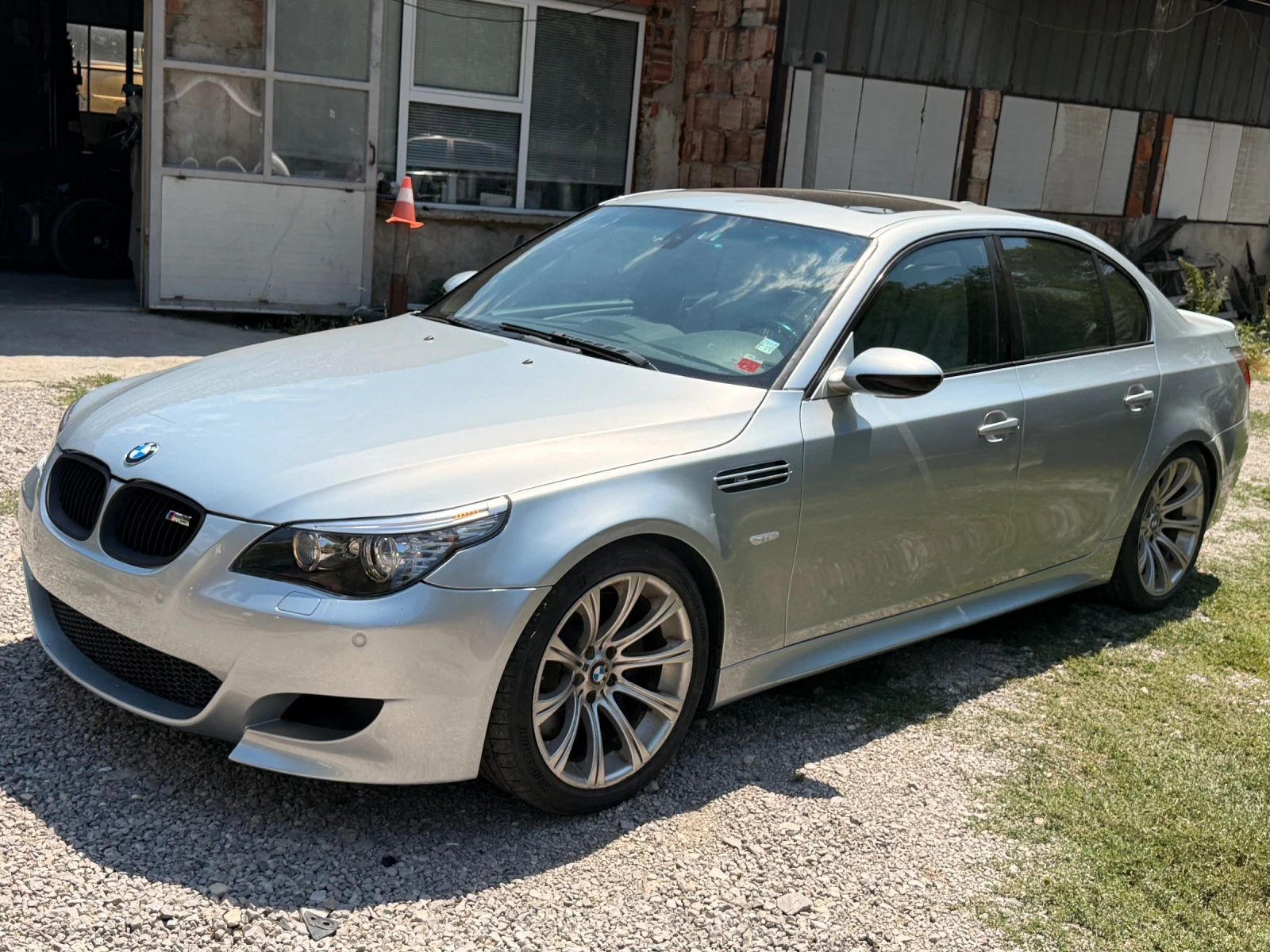 BMW M5 РЪЧНИ СКОРОСТИ 507.кс обслужена от до с оферти. . , снимка 2 - Автомобили и джипове - 55120105