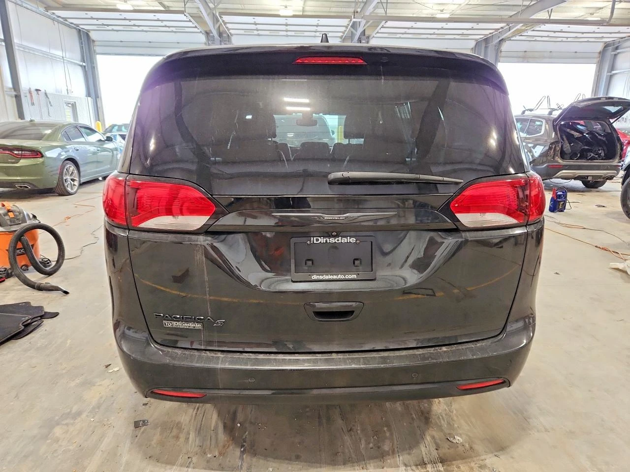 Chrysler Pacifica 3.6l Touring L Plus, снимка 6 - Автомобили и джипове - 56224661