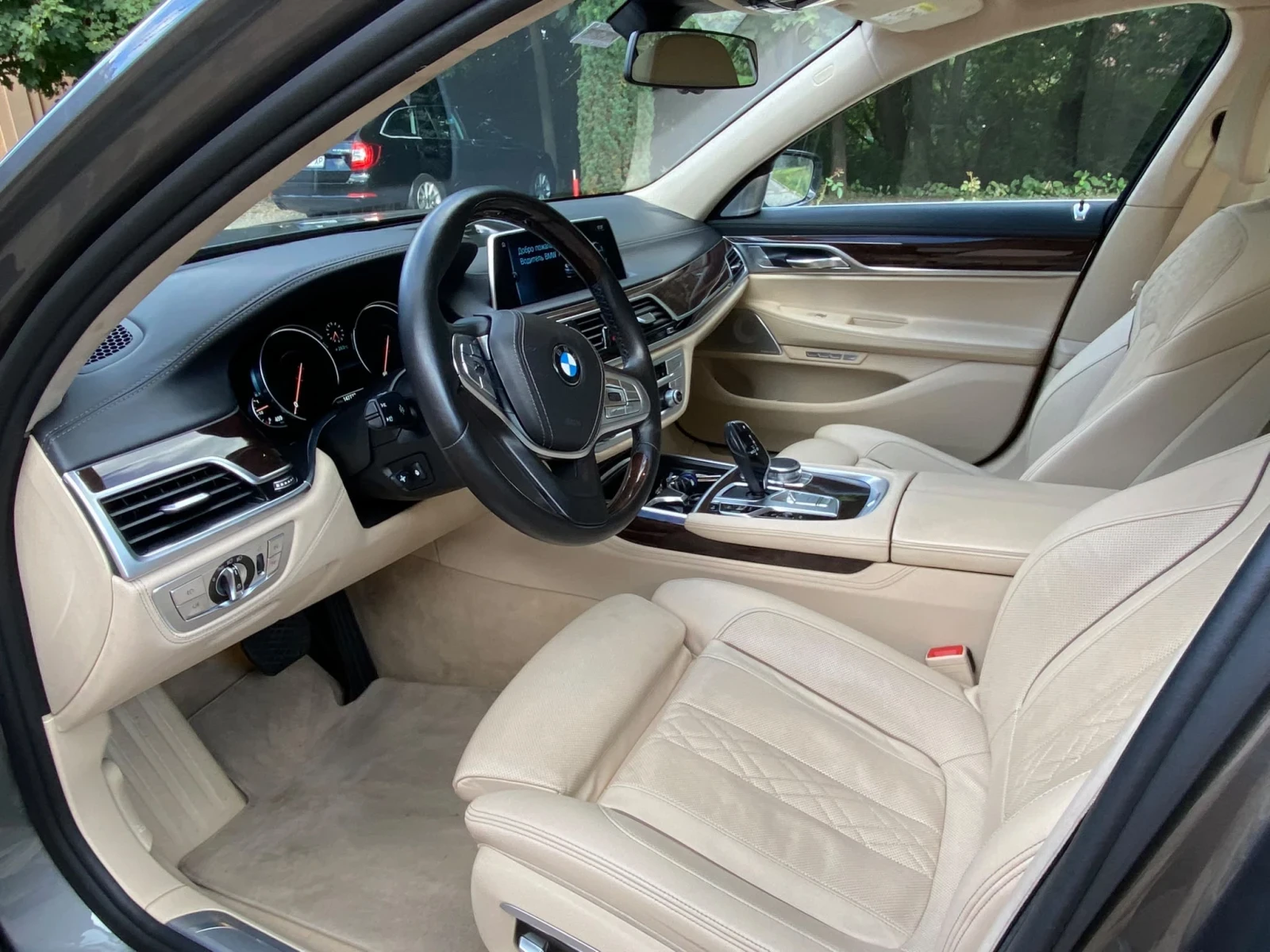 BMW 750, снимка 9 - Автомобили и джипове - 56535833
