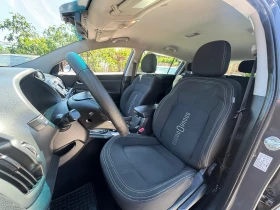 Kia Sportage 2.0CRDI-АВТОМАТ, снимка 13