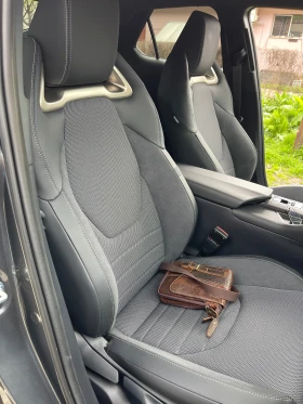 Toyota C-HR 2.0, 197кс, BiTone, Lounge, JBL, 10г. Гаранция, снимка 11
