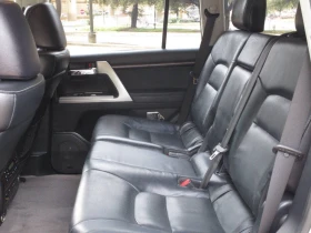 Toyota Land cruiser 5.7 * 7 Места * Черен Салон * Камера * Без Ръжда * - 19900 € / 38921.02 лв. - 86413808 12