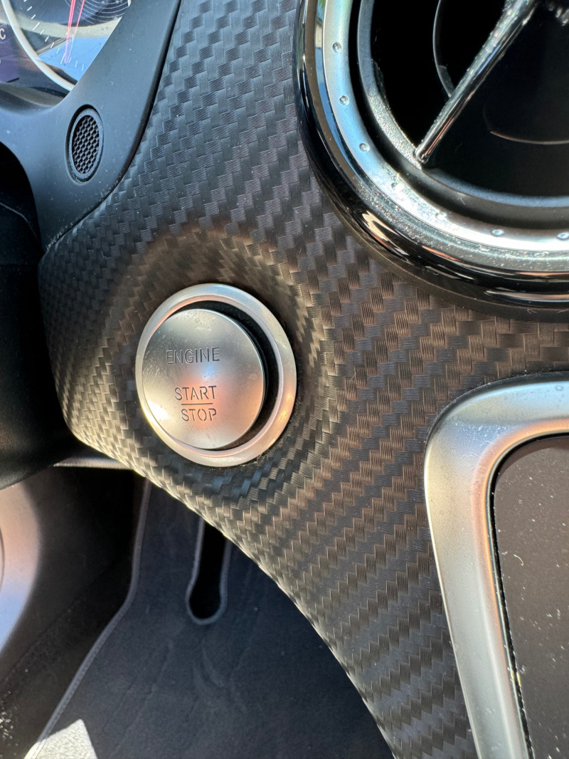 Mercedes-Benz GLA 200 FACELIFT / 2019г. / CARBON / KAMERA / KEY LESS GO, снимка 8 - Автомобили и джипове - 45954082