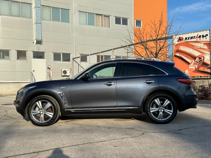 Infiniti Fx 37 3.7i 320 к.с., снимка 2 - Автомобили и джипове - 48236793