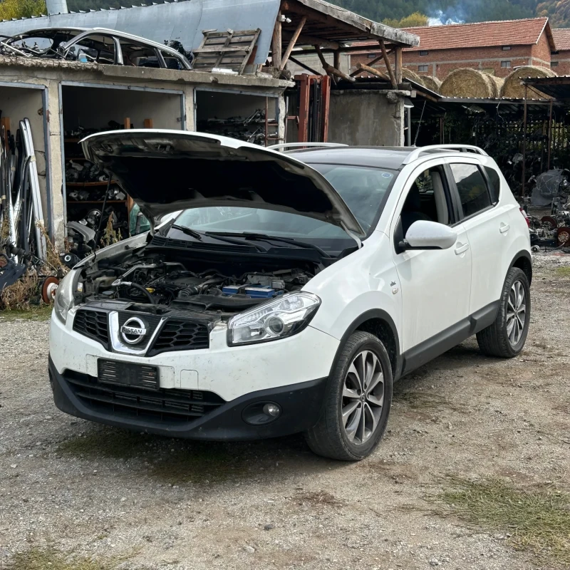 Nissan Qashqai 2.0D 4x4, снимка 4 - Автомобили и джипове - 52162425