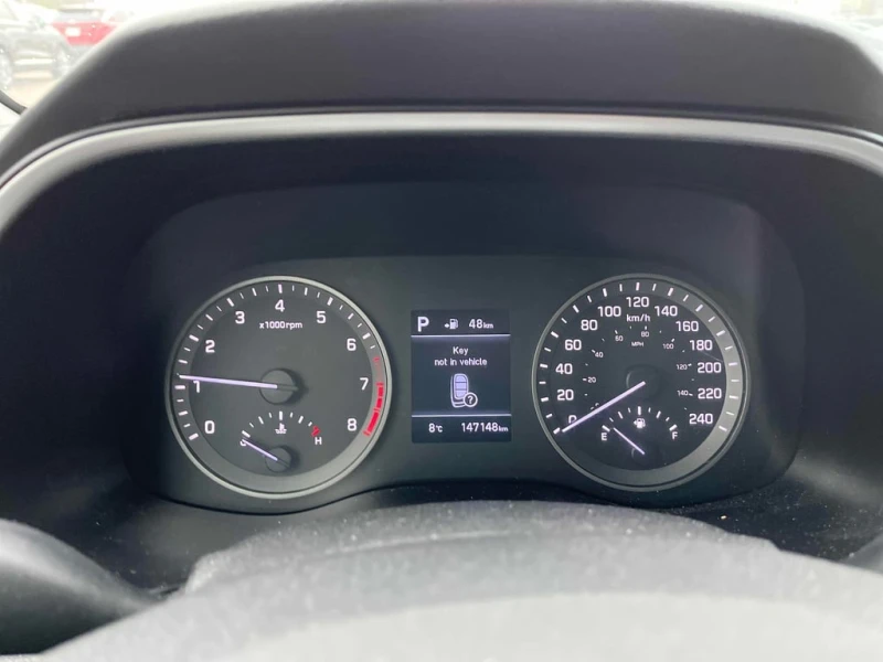 Hyundai Tucson * Luxury * CARFAX * БЕЗ ПЪРВОНАЧАЛНА ВНОСКА, снимка 8 - Автомобили и джипове - 52744925