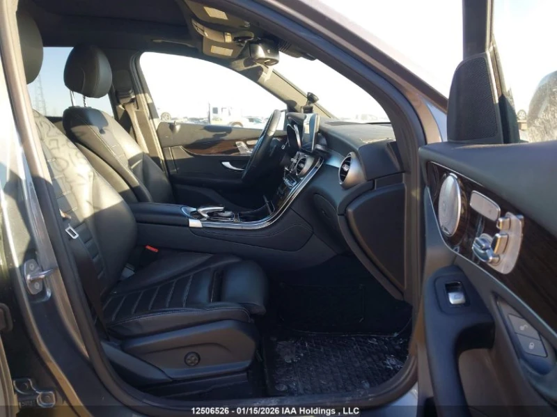 Mercedes-Benz GLC 300 4matic* Burmester* Памет* Панорама, снимка 7 - Автомобили и джипове - 53415922