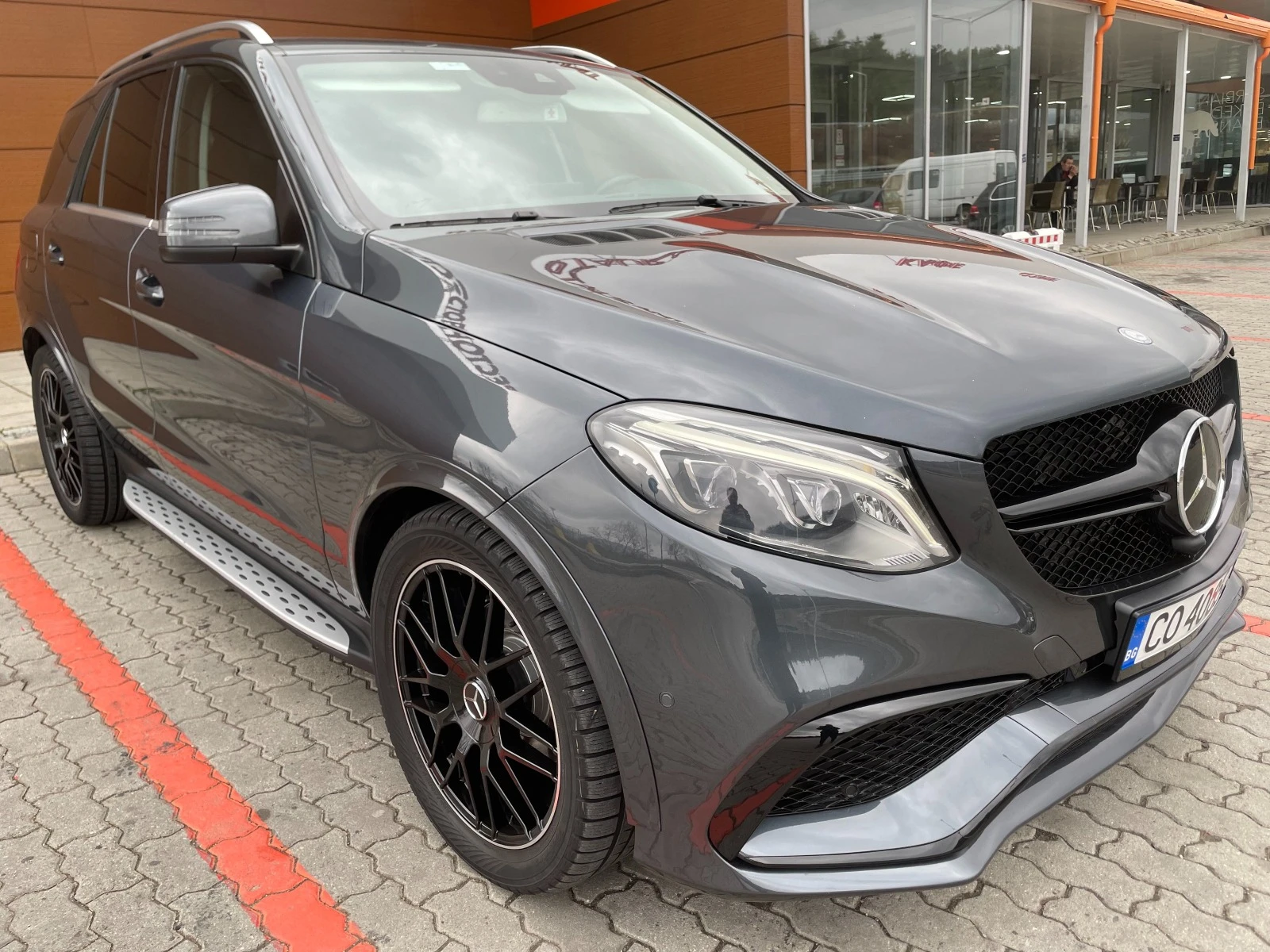 Mercedes-Benz GLE 350 * AMG OPTIC* 4 MATIC* 9G TRONIC* PODGREV* KAMERA - изображение 3