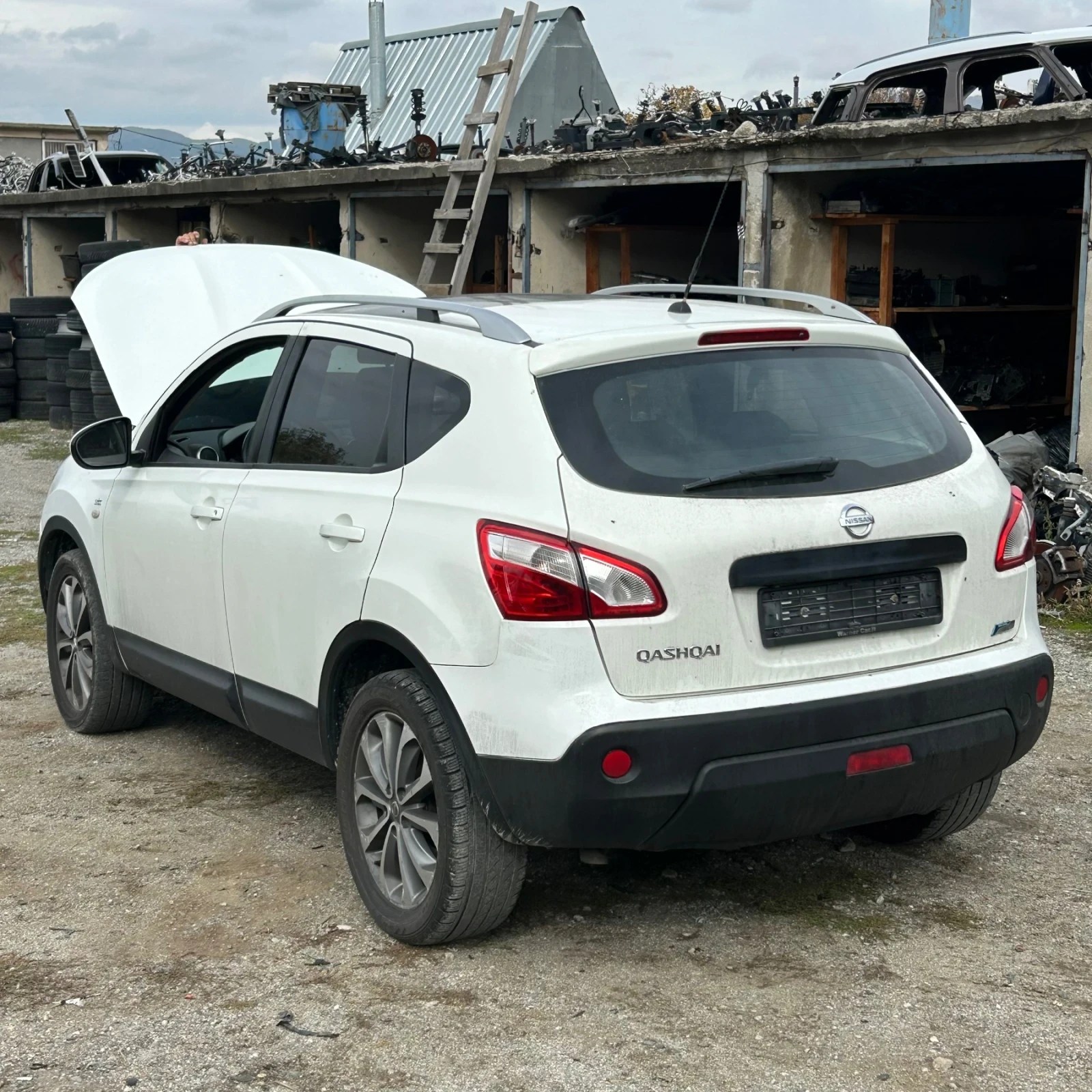 Nissan Qashqai 2.0D 4x4 - изображение 3