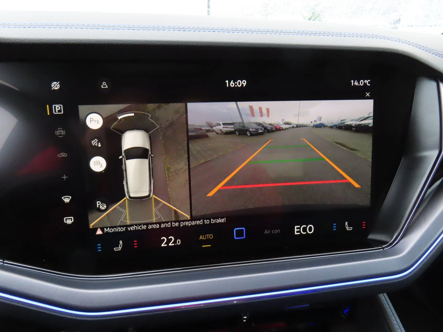 VW Touareg R PA 3.0 V6 eHybrid 4MOTION - изображение 10