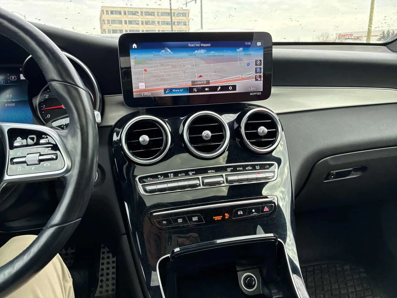 Mercedes-Benz GLC 300 COUPE/CARFAX/ПАНОРАМА/ВТОРИ ГУМИ, снимка 9 - Автомобили и джипове - 53934350