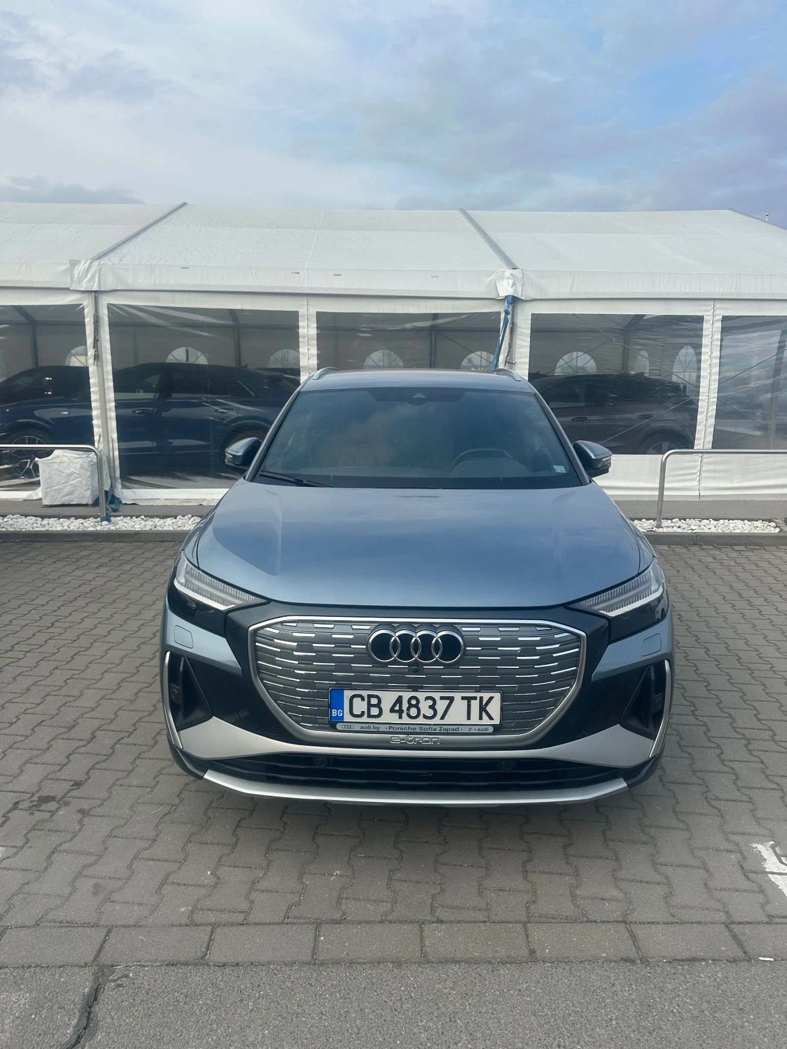 Audi Q4 E-tron 50 quattro, снимка 2 - Автомобили и джипове - 54045117