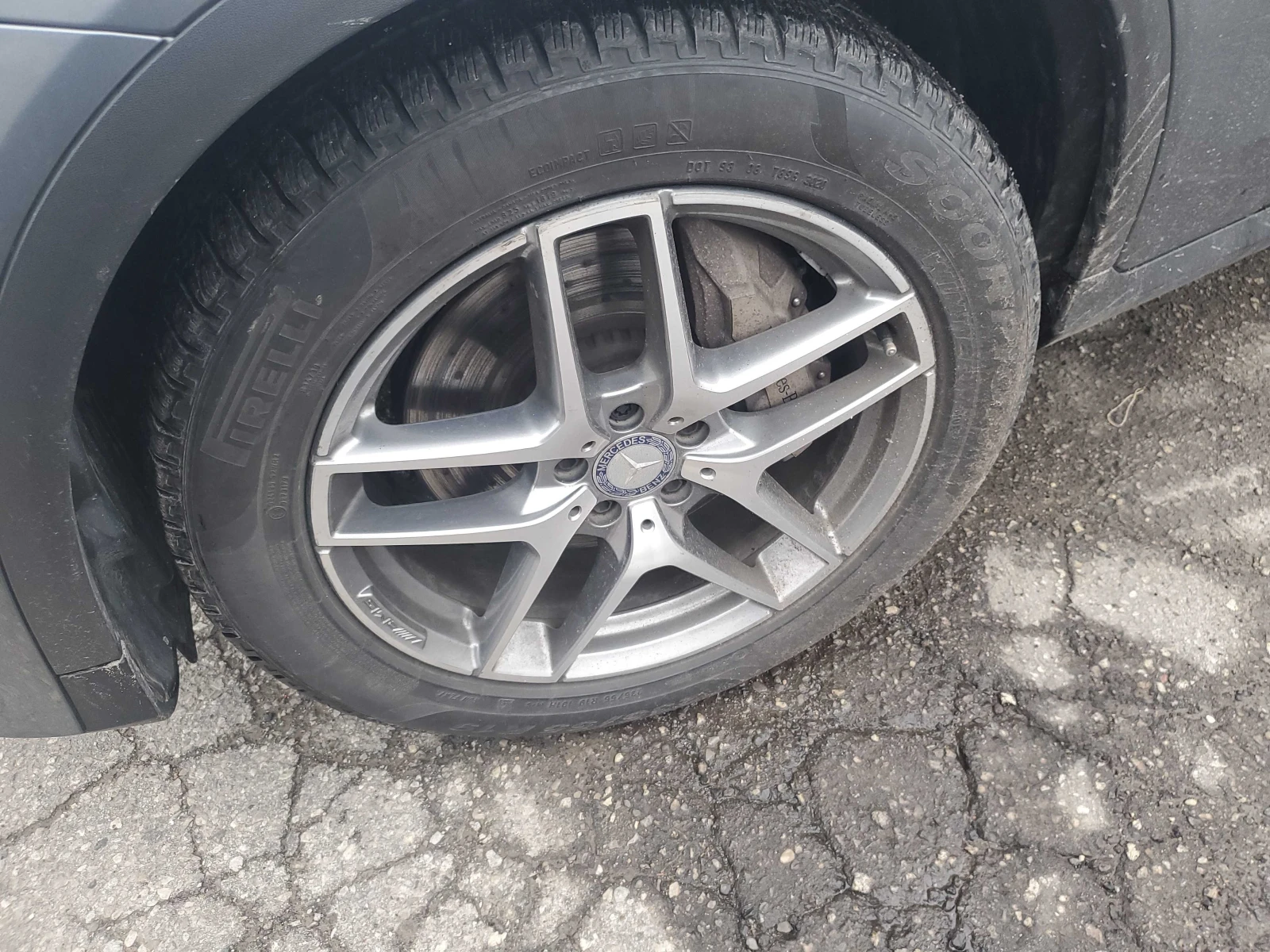 Mercedes-Benz GLC 300 AMG* PACK* BURMESTER* ПОДГРЕВ* КАМЕРА* КЕЙЛЕС* , снимка 6 - Автомобили и джипове - 54167641