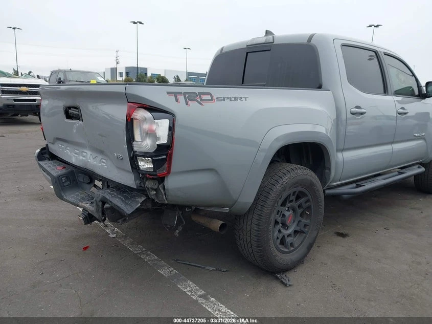 Toyota Tacoma Trd Sport, снимка 4 - Автомобили и джипове - 54248781
