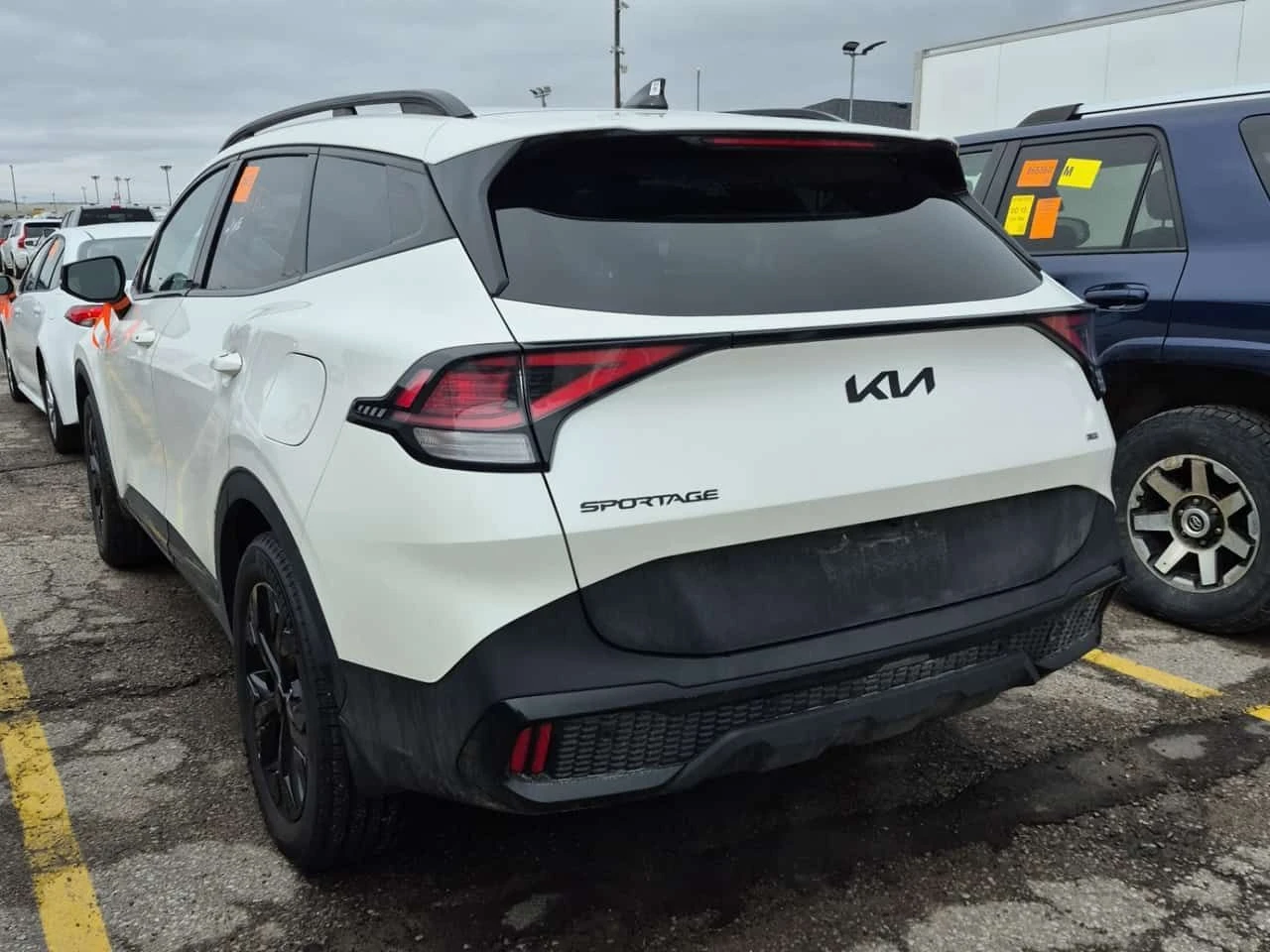 Kia Sportage * AWD * ПОДГРЕВ* KEYLESS* 360* , снимка 14 - Автомобили и джипове - 54377432