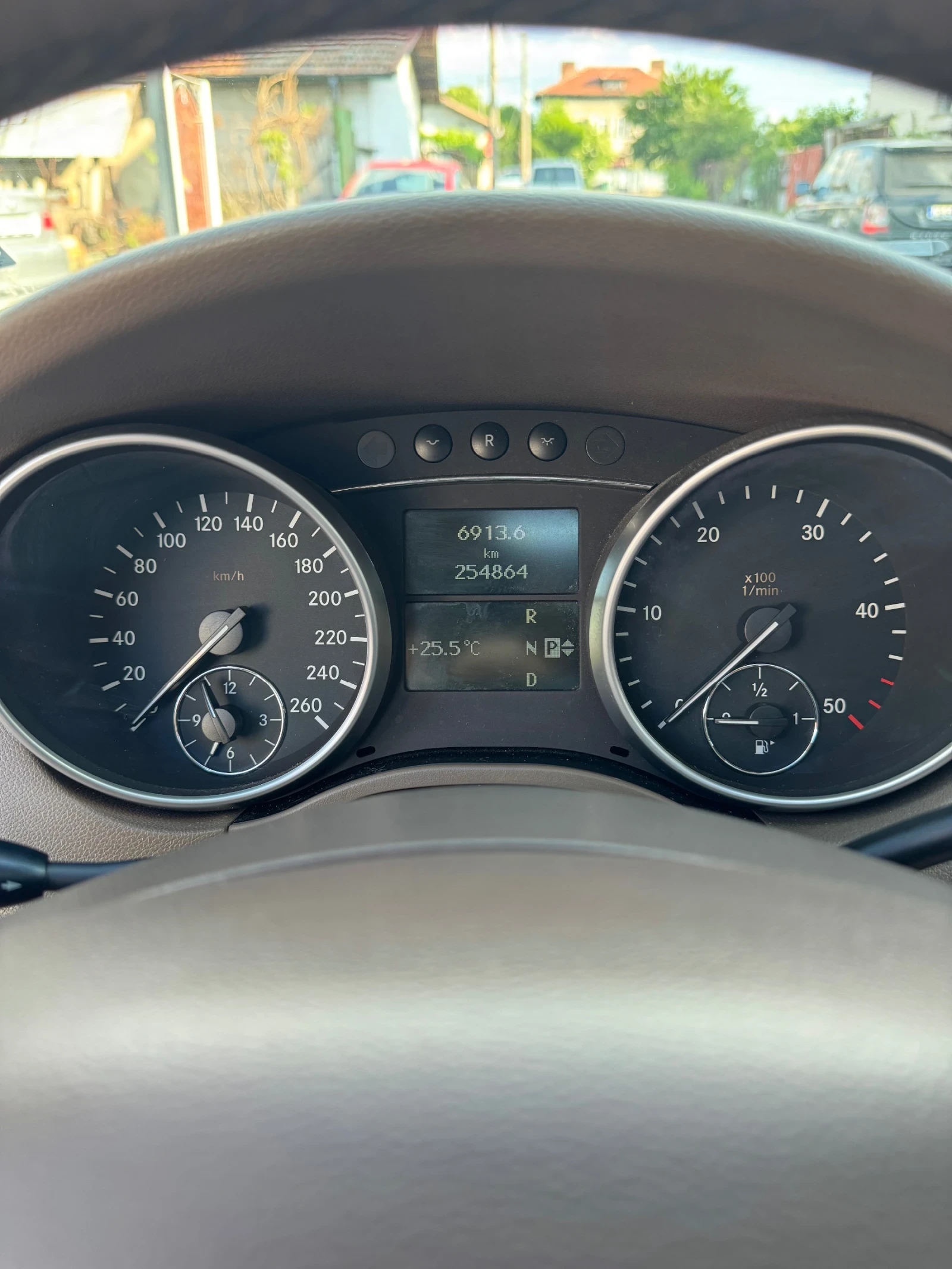 Mercedes-Benz ML 320, снимка 10 - Автомобили и джипове - 54811931