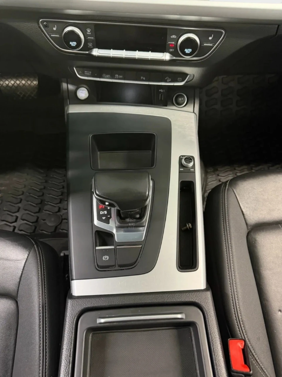 Audi Q5 45 TFSI quattro Premium | CarPlay | Memory | , снимка 12 - Автомобили и джипове - 55105400