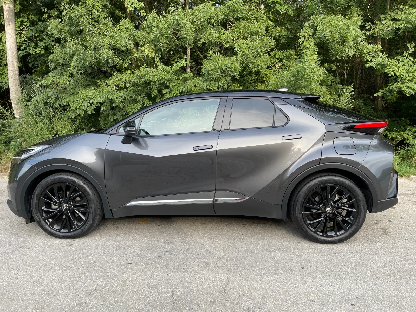Toyota C-HR 2.0HEV, 197кс, Спешно!, Lounge, JBL, 10г Гаранция, снимка 16 - Автомобили и джипове - 55303662