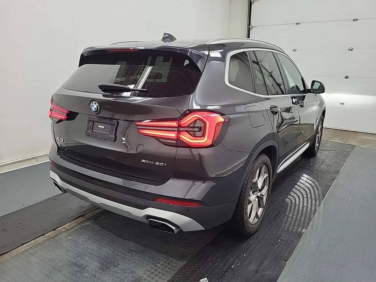 BMW X3 XDRIVE30I  CARFAX, снимка 3 - Автомобили и джипове - 55557863