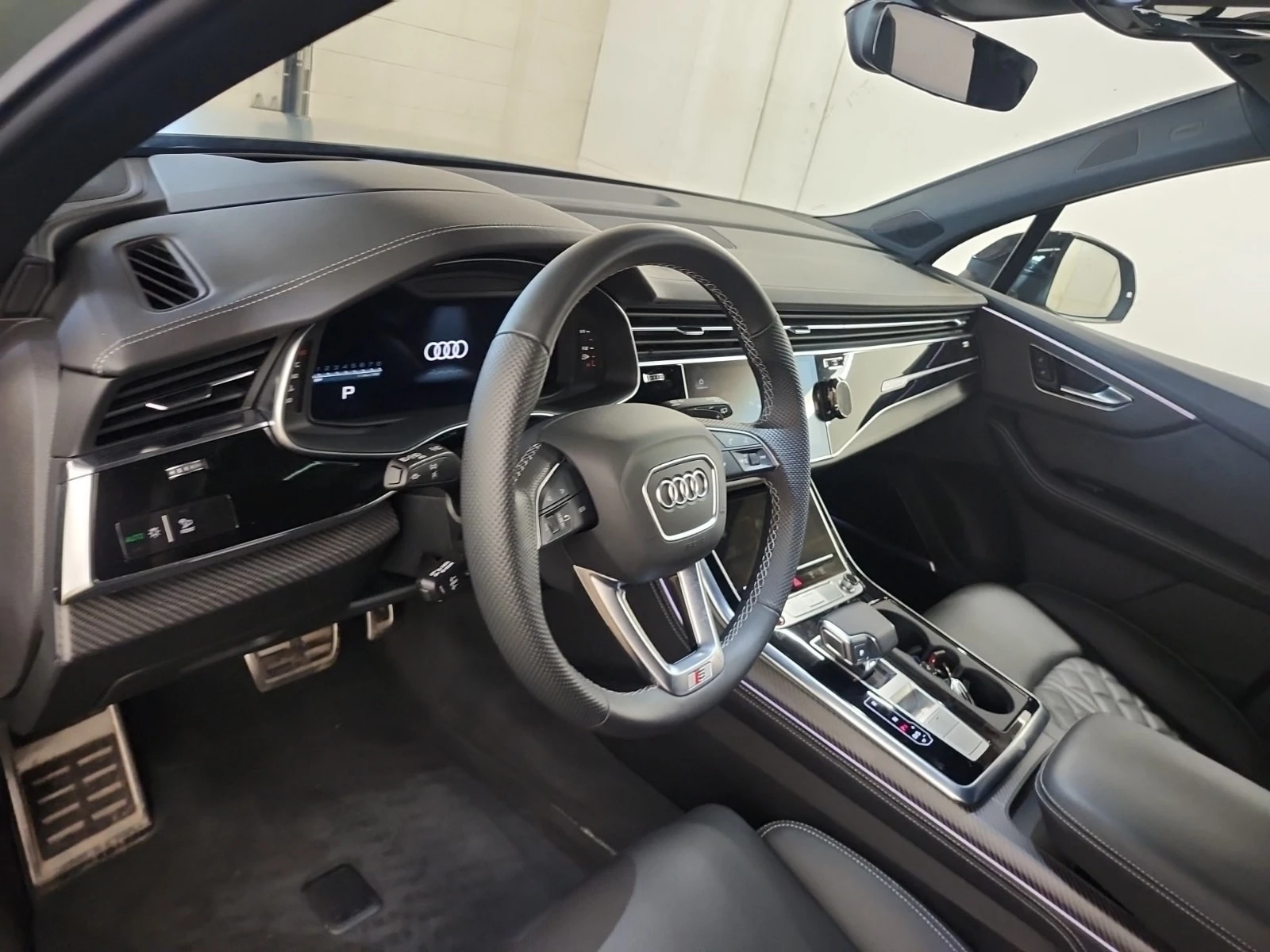 Audi SQ7 4.0 TFSI QUATTRO / MATRIX / DIS / HUD / 360 , снимка 11 - Автомобили и джипове - 55847109