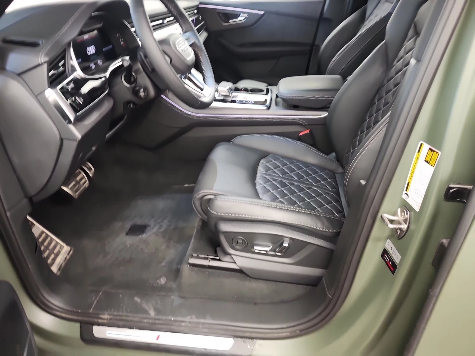 Audi SQ7 4.0 TFSI QUATTRO / MATRIX / DIS / HUD / 360 , снимка 10 - Автомобили и джипове - 55847109