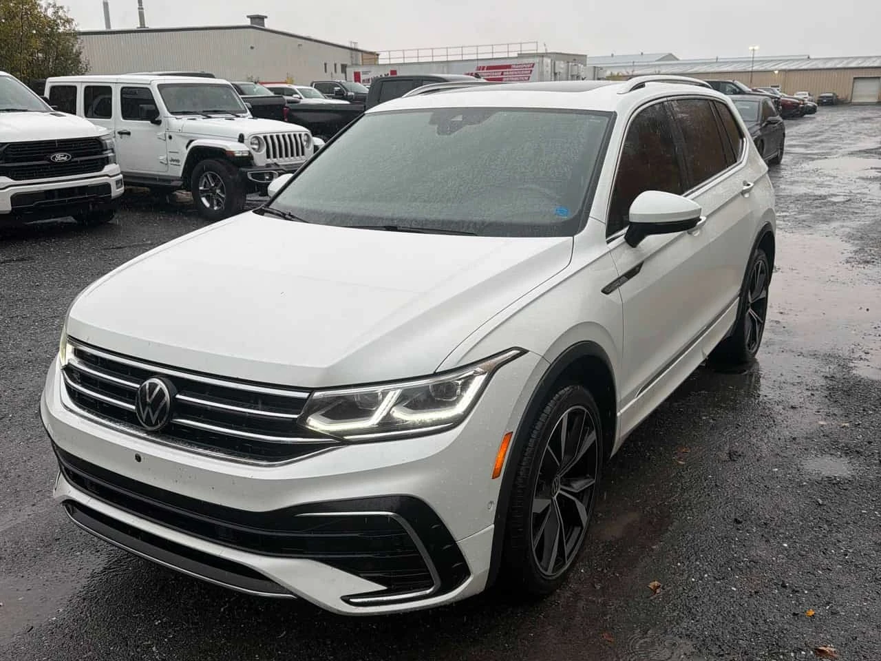 VW Tiguan  Highline R Line / 360 / Fender / Обдухване /  