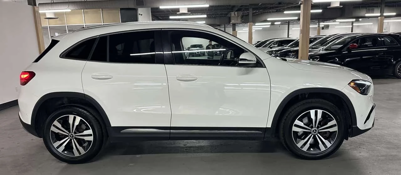Mercedes-Benz GLA * 250 250 4MATIC SUV| CLEAN CAR FAX| PANO ROOF| RE | Mobile.bg � ����������� 5