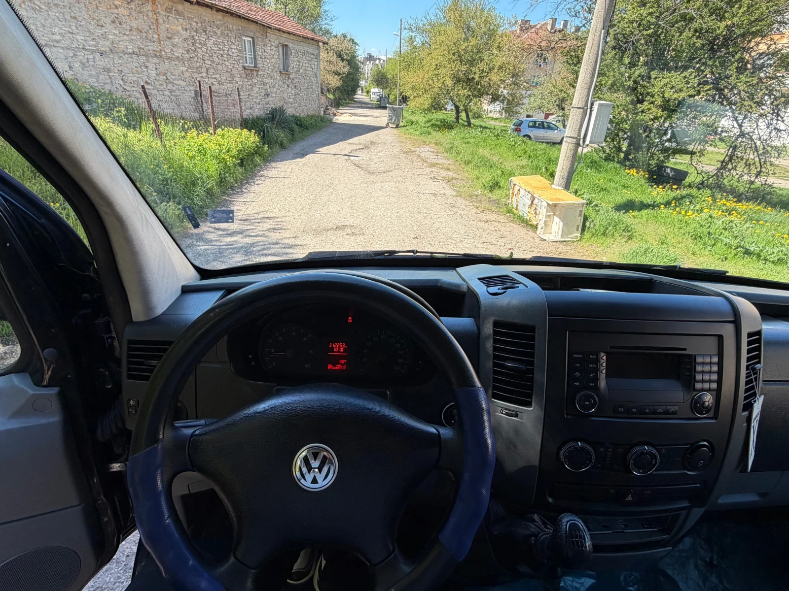 VW Crafter 2.5 136 hp, снимка 10 - Бусове и автобуси - 54309842