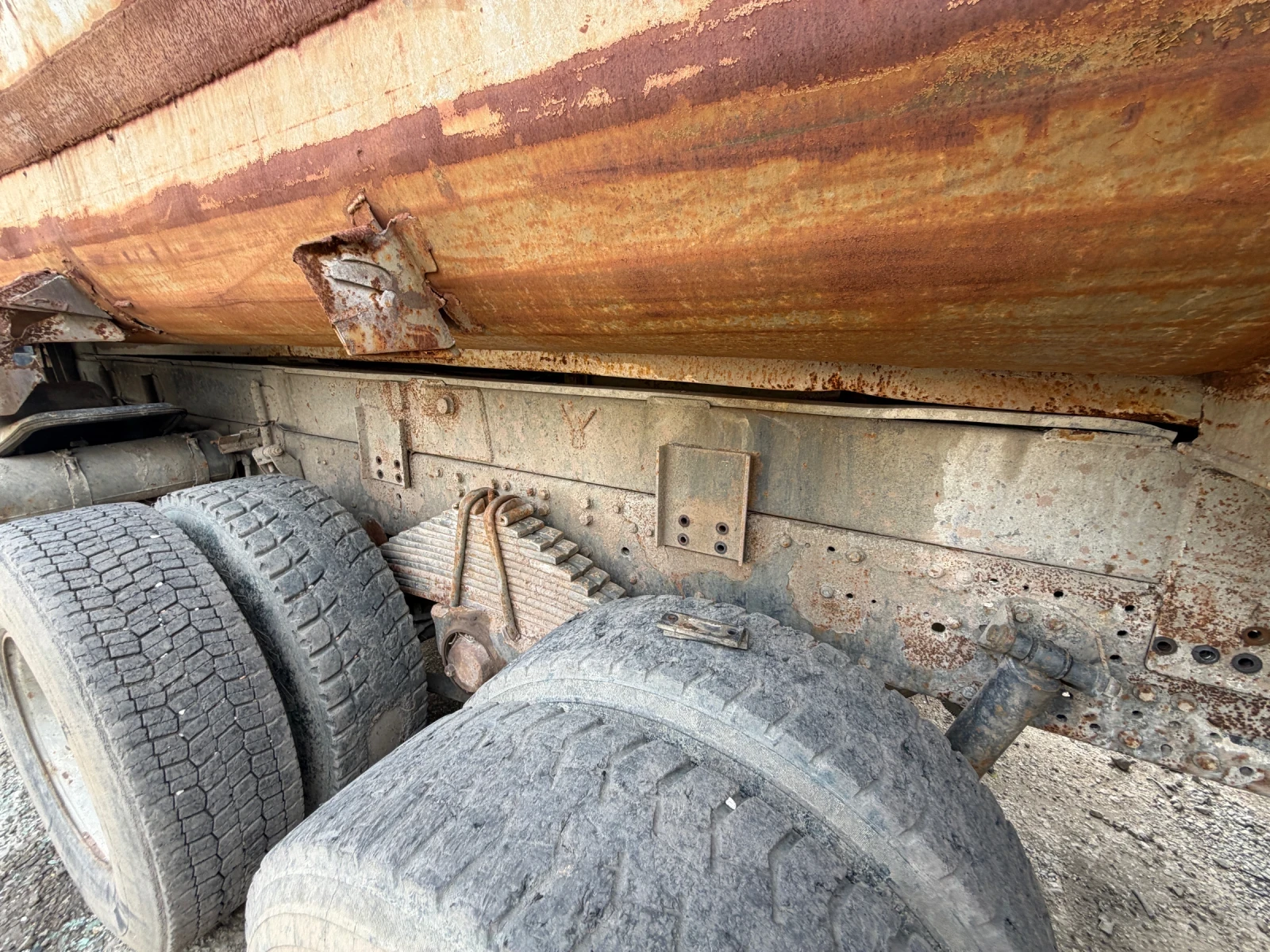 Mercedes-Benz Actros Коши 4 оси, снимка 8 - Камиони - 54627089
