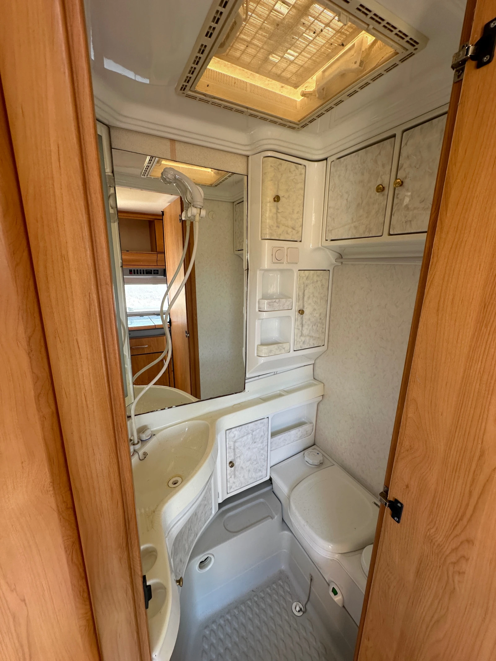  Hobby Excellent 450 | Mobile.bg   15