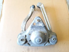 Предна лява плоча с носачи за Фолксваген Пасат Б5 