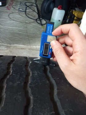 Гуми, снимка 7