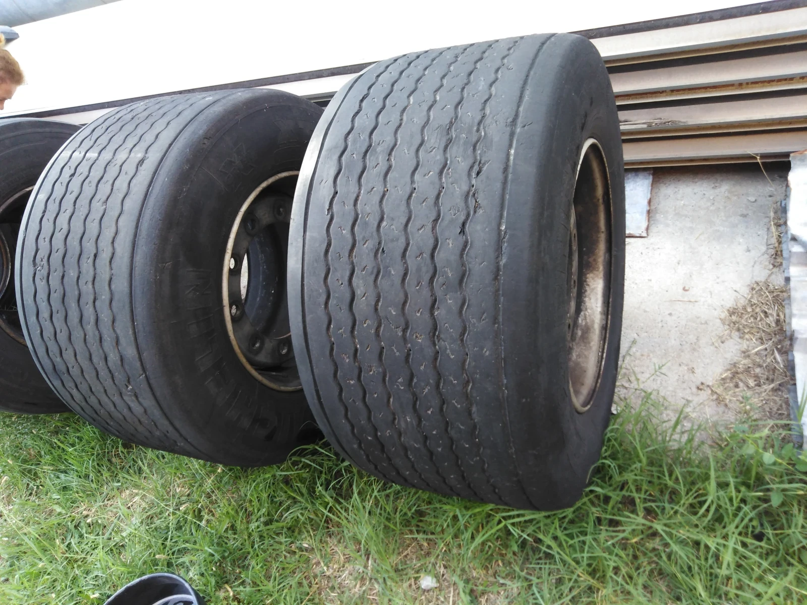 ���� � ������ 435/50R19.5 �� ����������� Mega | Mobile.bg � ����������� 3