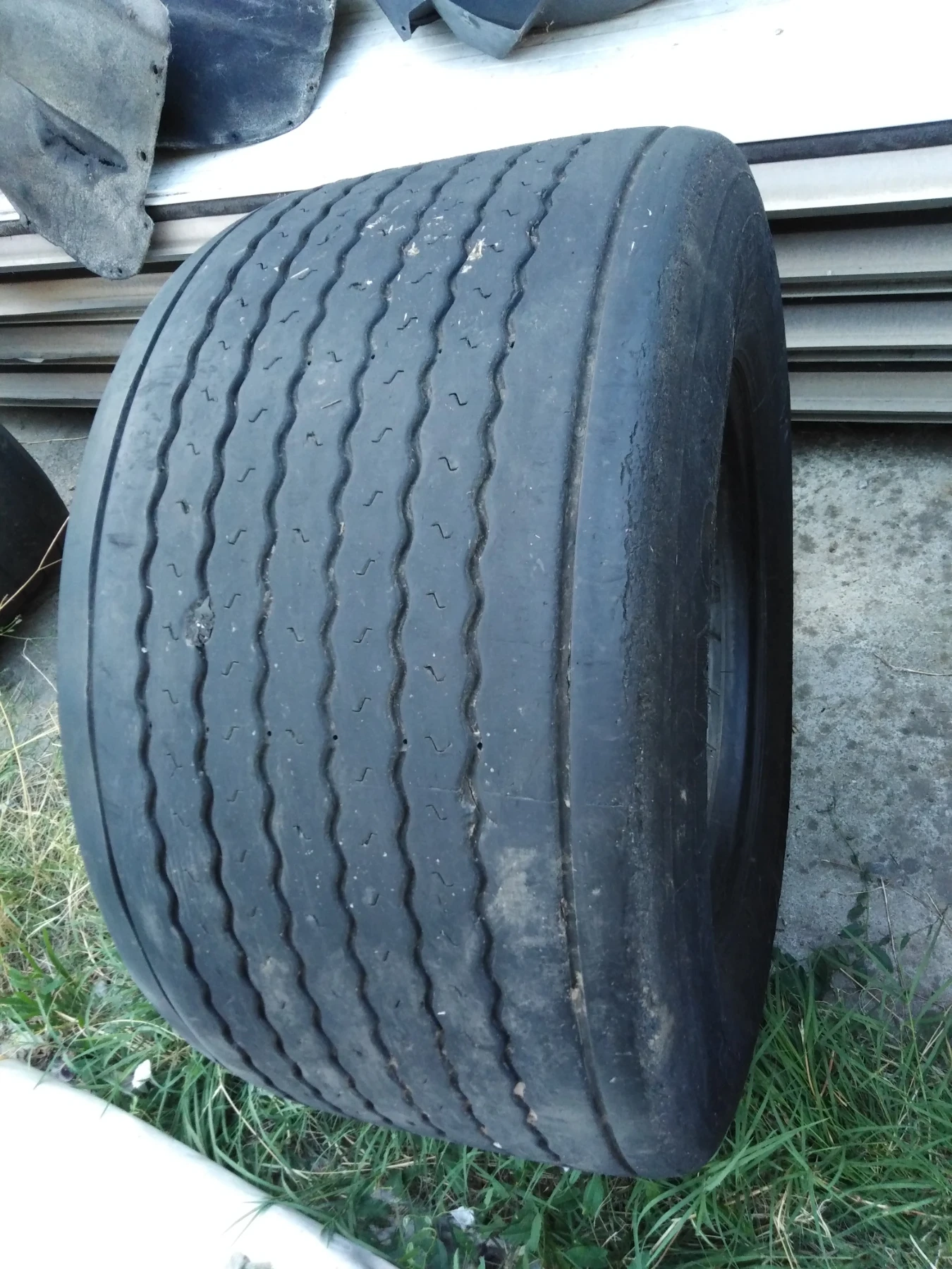 ���� � ������ 435/50R19.5 �� ����������� Mega | Mobile.bg � ����������� 9