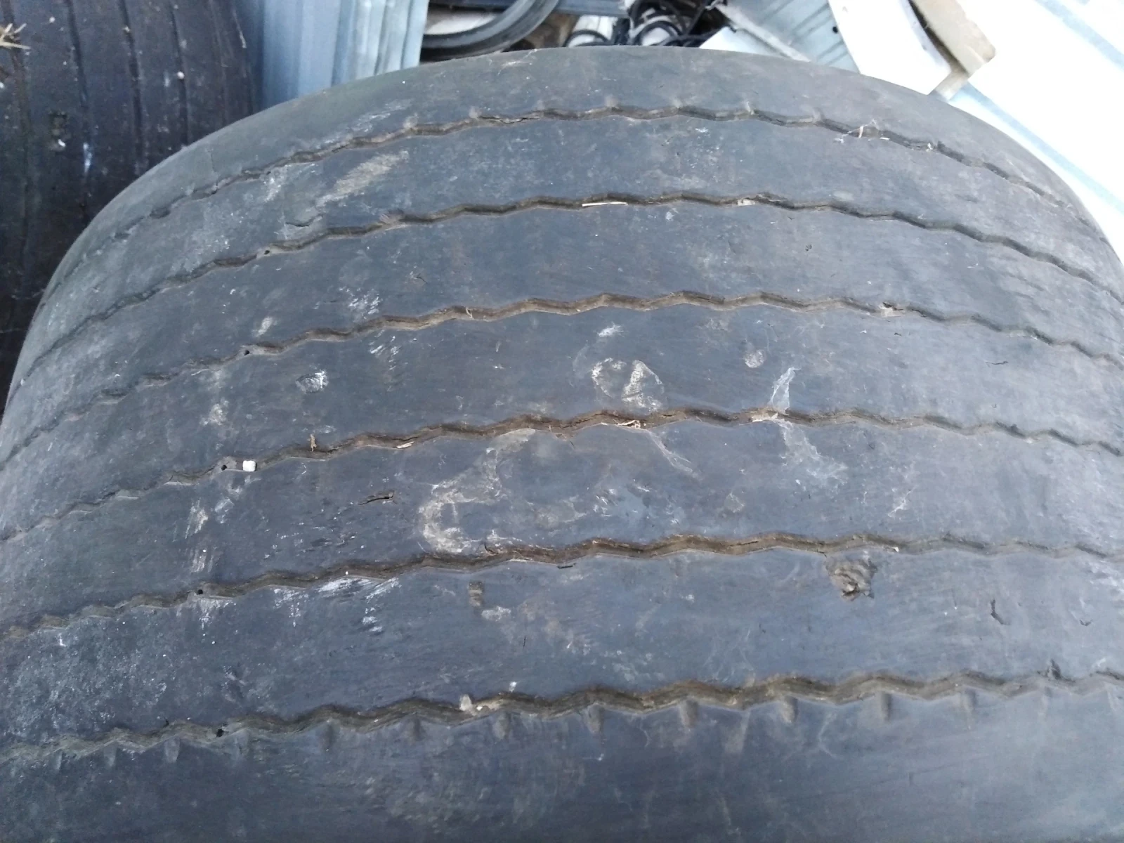���� � ������ 435/50R19.5 �� ����������� Mega | Mobile.bg � ����������� 10