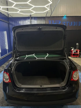 VW Jetta 2.0 Швейцария , снимка 13