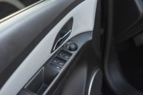 Chevrolet Cruze LS, снимка 7