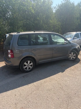 VW Touran 1.9 тди  6 скорости  - 5 € - 94814212 2
