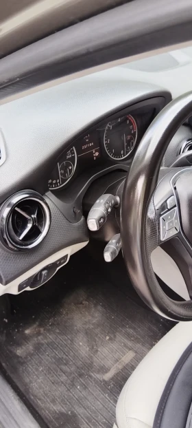 Mercedes-Benz A 180 - 6800 € - 50525031 8