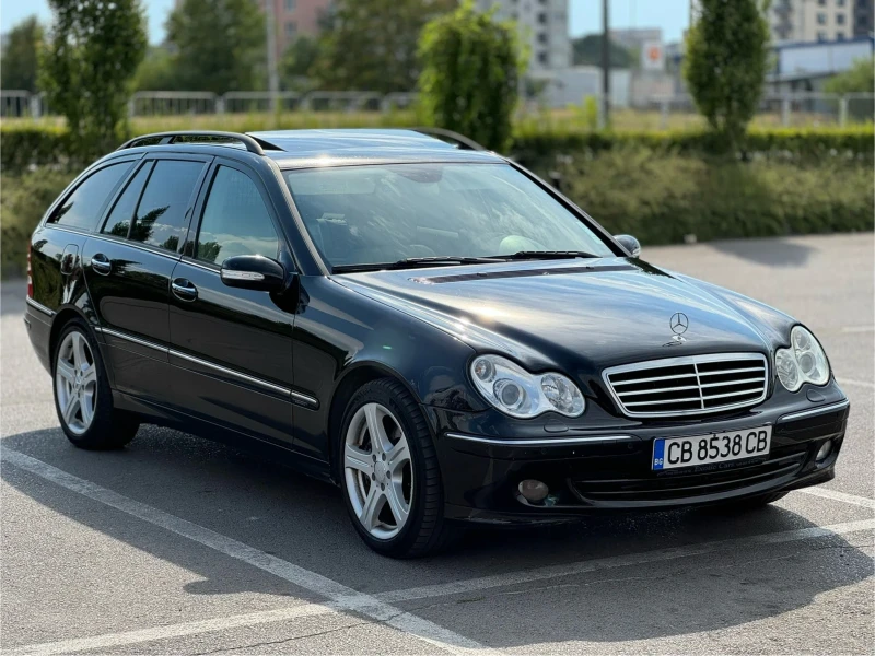 Mercedes-Benz C 320, снимка 3 - Автомобили и джипове - 46940289