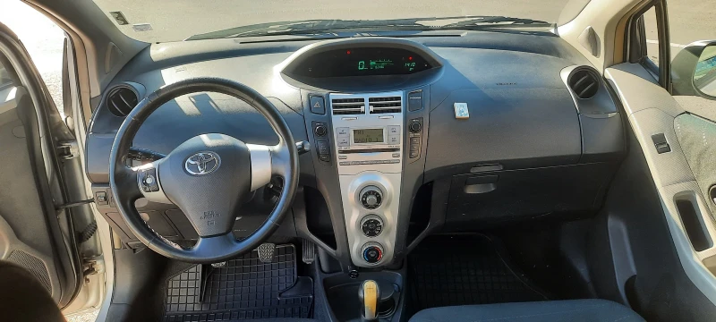 Toyota Yaris Toyota Yaris D4D, снимка 11 - Автомобили и джипове - 48087997